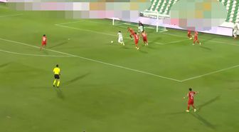 Muğlaspor-Boluspor maçındaki reklam panolarını görenler inanamadı