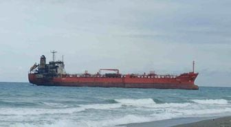 Karadeniz'de dron saldırısına uğrayan gemi Samsun'da karaya oturdu