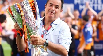 Acun Ilıcalı'dan tam 19 transfer! Hull City son gün 5 imzayı peş peşe açıkladı