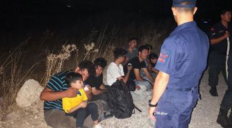 Gece yarısı yardım yardım istediler: 8 çocuk son anda kurtarıldı