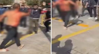 Esenler’de kendini yaralayıp bıçakla polislerin üzerine yürüyen şüpheli kamerada
