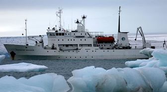 Ukrayna istedi Norveç, Rus gemisine el koydu