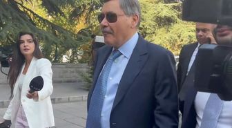 Melih Gökçek ifade vermeye sakız çiğneyerek geldi