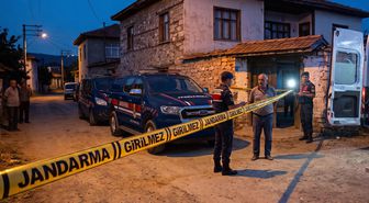 Aile içi tartışmada oğlunu ve gelinini vurdu
