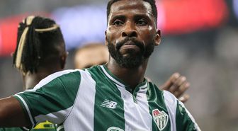 Durmak bilmiyor! Kelechi Iheanacho'dan Bursaspor'a hayat öpücüğü
