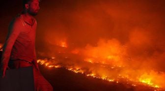 Antalya’da alevlere karşı seferberlik! Plakasız itfaiye araçlarını bile sahaya çıkardılar