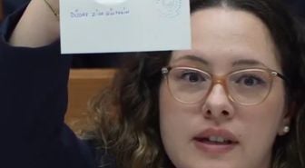 Üsküdar seçimlerine damga vuran görüntü! Adayın adını yanlış yazdılar