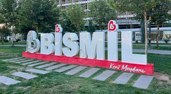 Açıkta bırakılan elektrik kablosuna temas eden çocuk, akıma kapılarak yaralandı