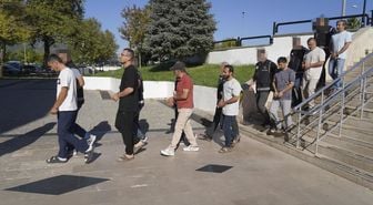 Tekneyle kaçacaklardı, kıskıvrak yakalandılar! 9 FETÖ şüphelisi ile kaptan adliyede