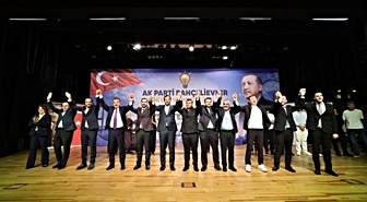 Bahçelievler'de meclis çoğunluğu el değiştirdi! 3 meclis üyesi CHP'den AK Parti'ye geçti