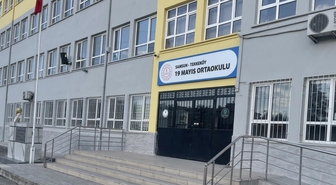 Bir okula daha turnike kuruldu: Öğrenciler artık kart basarak girecek