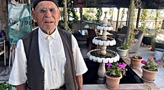 100 yaşına girdi, doktora sadece bir kez gitti! Sofrasından bunu hiç eksik etmiyor