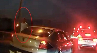 Trafikte 'başkomiserim' deyip ehliyet istedi! Yakalanınca market çalışanı olduğu ortaya çıktı