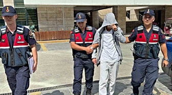 Samsun'da 16 yaşındaki çocuk evinde bulunan 808 uyuşturucu hapla tutuklandı