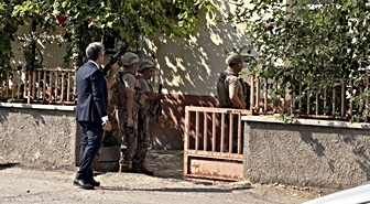 Kahramanmaraş'ta dehşet dolu anlar! Annesini, eşini ve çocuğunu rehin aldı