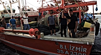 İskenderun'da balıkçılar 5 aylık aranın ardından 'Vira Bismillah' deyip Akdeniz'e açıldı