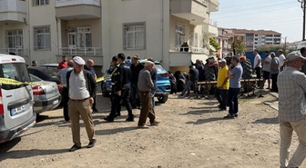 Balkondan düşen 62 yaşındaki adam yaşamını yitirdi