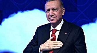 AK Parti Grup Başkanvekili Abdulhamit Gül'den, Erdoğan'ın yeniden adaylığı için net mesaj