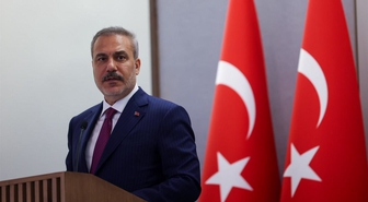 Bakan Fidan'dan Yunanistan'a net mesaj: Bölgeyi istikrarsızlaştırmak isteyenlerin oyuncağı olmayın