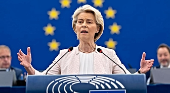 AB Komisyonu Başkanı Ursula von der Leyen'den çocukların sosyal medya kullanımına yaş düzenlemesi önerisi