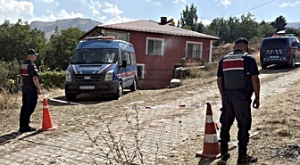 Sivas'ta kayıp Büşra bebek soruşturmasında yeni gözaltı! Kardeşlerinin 'çadırdan alıp götürdü' dediği kişi yakalandı