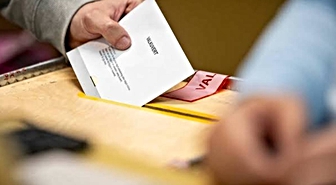 İsveç'te muhalefet çoğunluğu elde etti, Başbakan Kristersson istifa etti