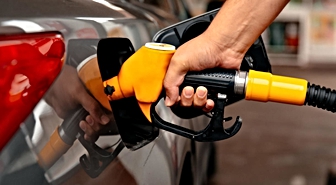 Akaryakıtta tarihi eşik! Motorin 100 lirayı aştı