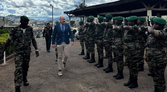 Kamerun ordusunun subayları Türkçe öğreniyor