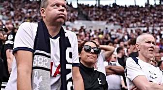 Küme düşme hattındalar! Aston Villa, Tottenham'ı üzdü