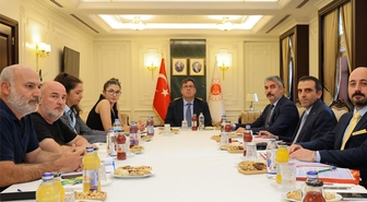Depremde yakınlarını kaybeden ailelerle önemli görüşme! Adalet Bakanlığı harekete geçti