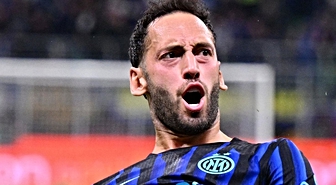 Görüşmeler resmen başladı! Ezeli rakipten Hakan Çalhanoğlu sürprizi