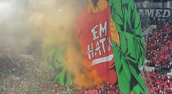 Amedspor tribünlerinde dikkat çeken koreografi! İşte Türkçesi