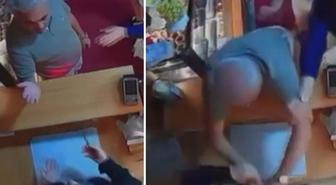 Kadın esnaf çocuklarının gözü önünde darbedildi