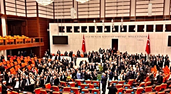 Milletvekili Selçuk Özdağ’dan dikkat çeken meclis karnesi! Rakamlar tek tek ortaya çıktı