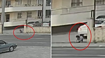 Geri manevra yapan araç 4 yaşındaki kız çocuğunu ezdi! Kan donduran anlar kamerada