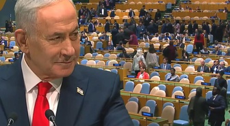 Protestoların gölgesinde konuşan Netanyahu salondan ayrılanları hedef aldı: Ahlaki korkaklar
