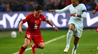 Golünü atan Mbappe sakatlandı