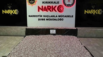 Emniyetten uyuşturucu ağına dev darbe! On binlerce hap ele geçirildi
