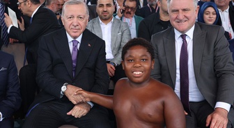 Tanzanyalı Arap Osman, Cumhurbaşkanı Erdoğan'ın kendisine sorduğu soruyu açıkladı