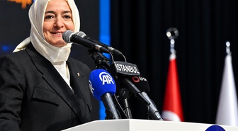 '163 milyon lirayı 4 ayda 20 katına çıkardılar' iddiası! Fatma Betül Sayan Kaya, AK Parti'deki görevinden istifa etti