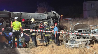 Gaziantep’te yolcu minibüsü ile otomobil çarpıştı: 7 ölü, 13 yaralı