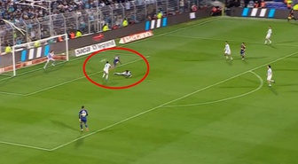 Fenerbahçe'nin eski yıldızı tarih yazdı! Bu adam gerçekten futbolcunun kralı