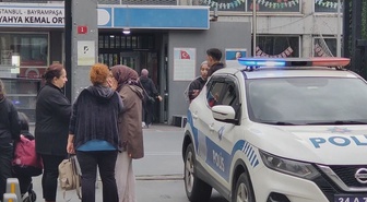 Bayrampaşa'da polisten kaçan 2 şüpheli tabancayı 12 yaşındaki 2 çocuğa verdi! Silah çimenlerde bulundu