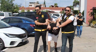 Adana'da polise teslim olmamak için el bombasının pimini çekti! Bomba koli bandıyla etkisiz hale getirildi