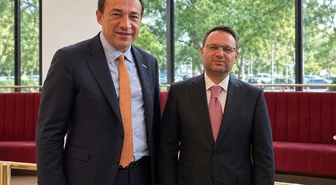 Bakan Gürlek'in Türkevi programında çekilen fotoğrafın perde arkası ortaya çıktı
