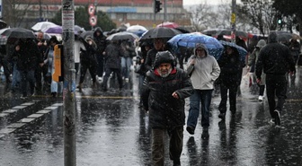 Meteoroloji'den İstanbul dahil 20 ile sarı kodlu uyarı! Sağanak ve fırtına geliyor