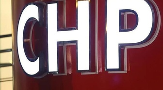 CHP'de 3 belediye başkanı ihraç edildi