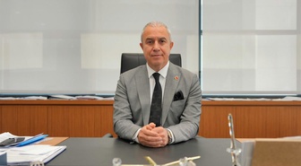 Kesin ihraç talebiyle disipline sevk edilen Alanya Belediye Başkanı Özçelik, CHP'den istifa etti