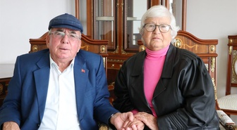 Tekirdağ'da huzurevinin bahçesinde başlayan aşk nikahla taçlandı! 85 yaşındaki Nermin ile 77 yaşındaki Yüksel evlendi