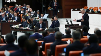 AK Partili Kıratlı'dan Genel Kurul'u terk edenlere tepki: Parti yeni ama tavır eski